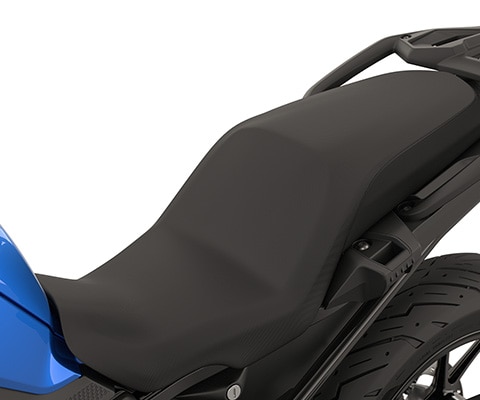 Extra low seat of the F 800 GS