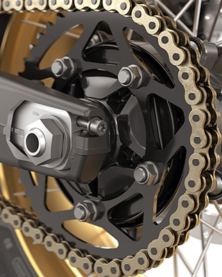 The F 900 GS from BMW Motorrad with M Endurance chain