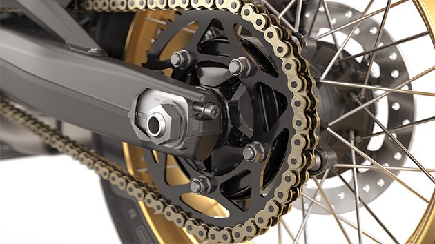 The F 900 GS from BMW Motorrad with M Endurance chain