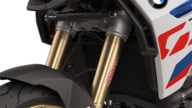 The F 900 GS from BMW Motorrad with Enduro Pro package, including sports suspension.