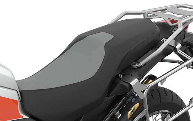 The comfort seat of the F 900 GS Adventure from BMW Motorrad
