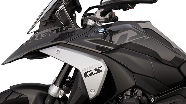 The “Triple Black” inscription on the R 1300 GS from BMW Motorrad
