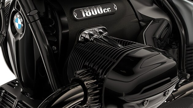 Detailed image of the boxer engine of the R 18 Roctane from BMW Motorrad