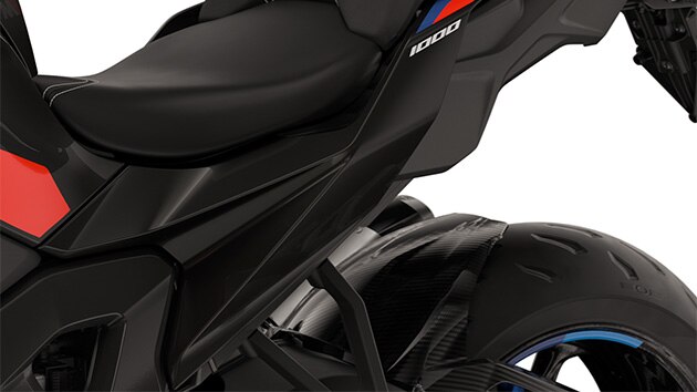 The carbon parts of the M Competition package of the M 1000 XR from BMW Motorrad