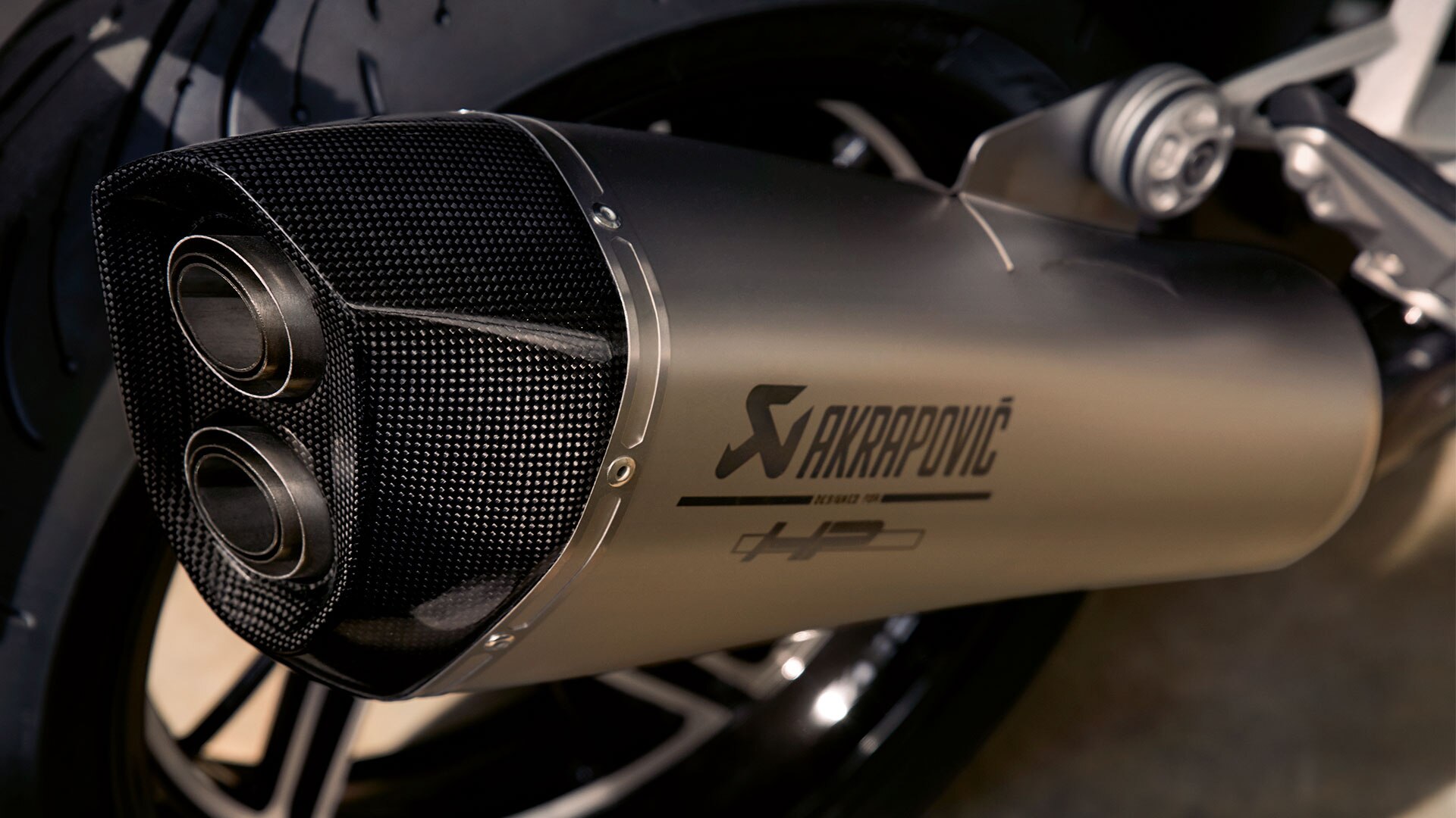 BMW R 1250 R with sport silencer